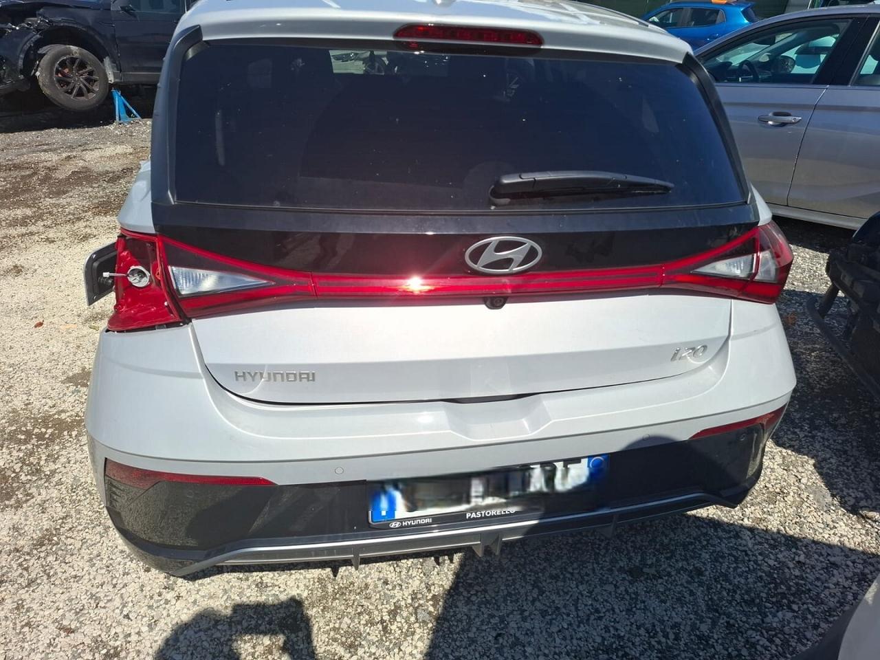 HYUNDAY I20 GDI 2024 IBRIDA INCIDENTATA