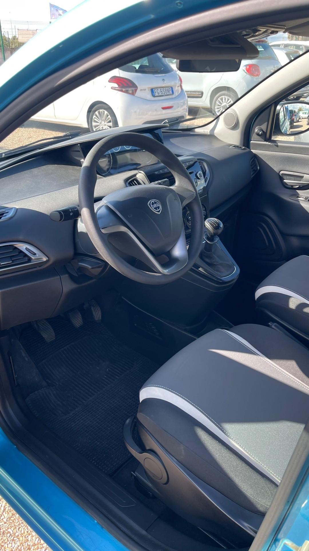 Lancia Ypsilon 1.2 69 CV 5 porte GPL