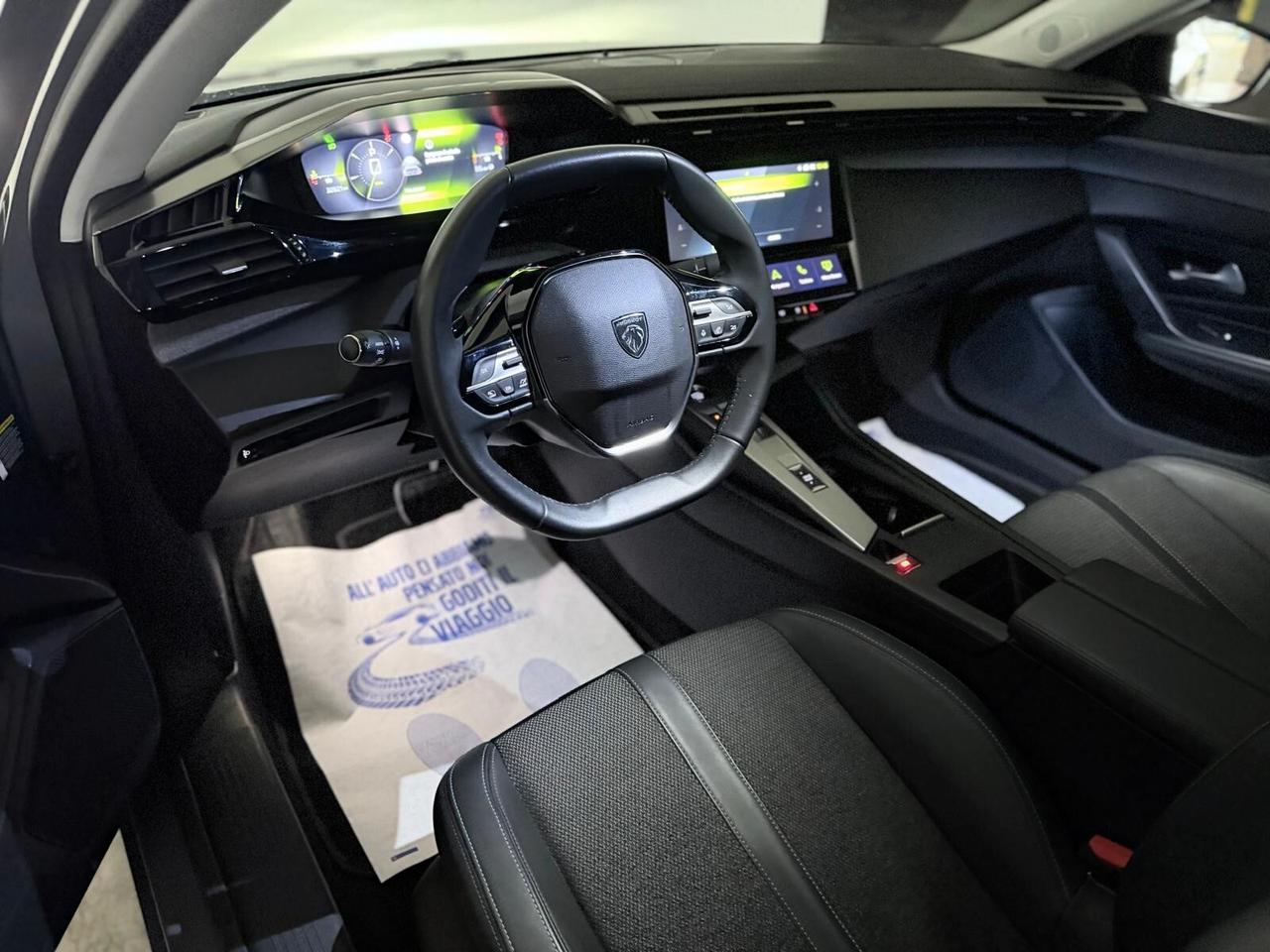 Peugeot 408 1.2 hybrid Allure 136cv e-dsc6