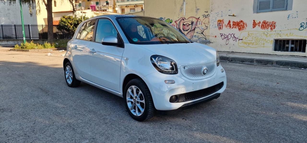 Smart ForFour 1.0 70CV Passion FINANZIAMENTI ANCHE SENZA BUSTA PAGA