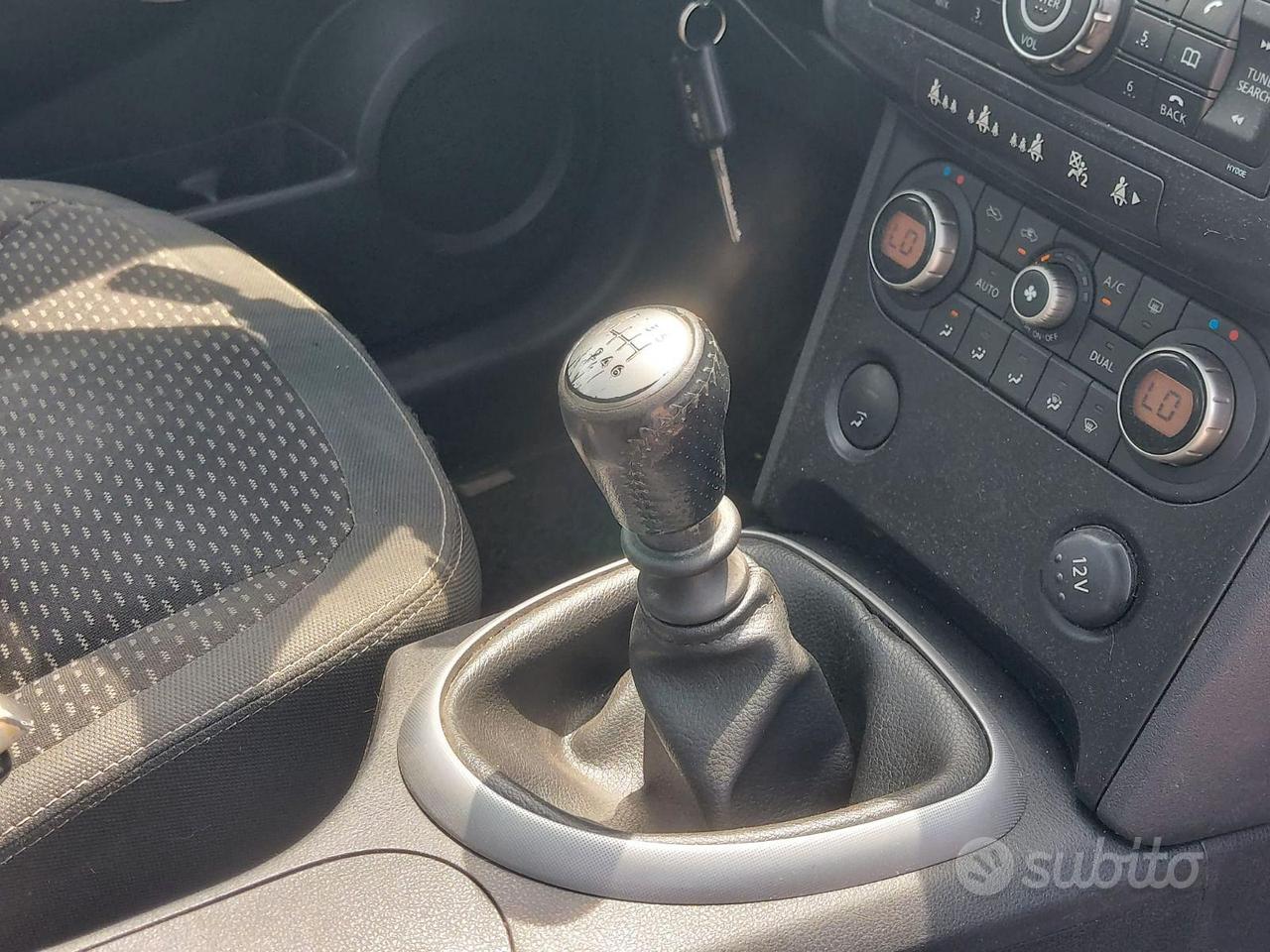 Nissan Qashqai Qashqai I 2008 2.0 dci Tekna dpf