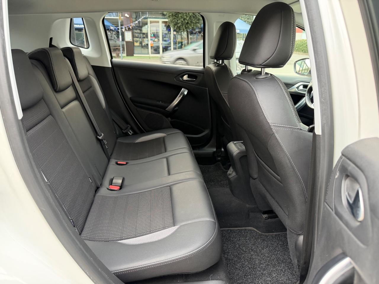 Peugeot 2008 1.6 BlueHDi Allure - GARANZIA