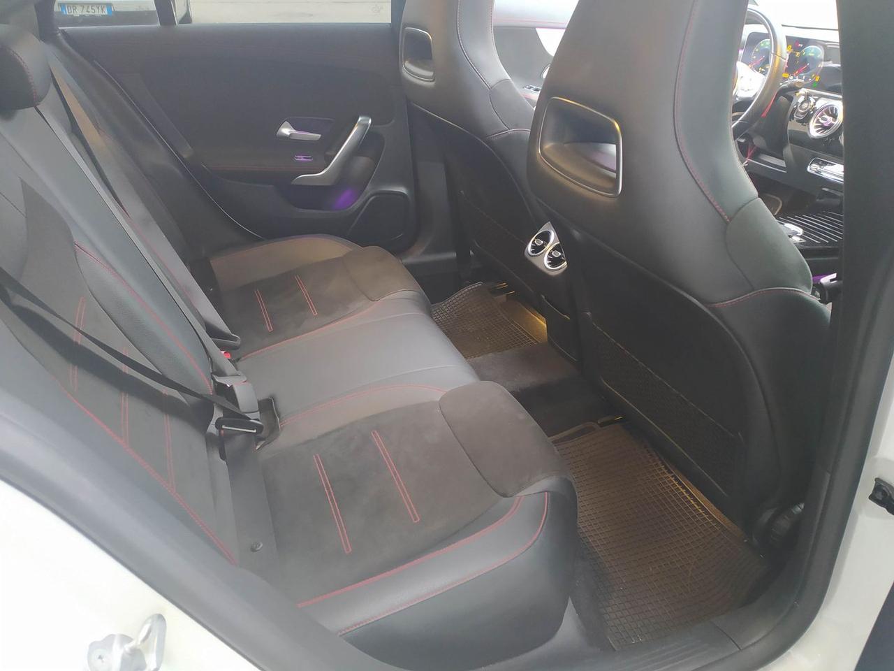 Mercedes-Benz CLA 220 Premium