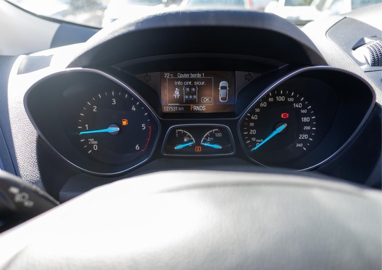 Ford Kuga 1.5 TDCI 120 CV S&S 2WD Powershift Titanium