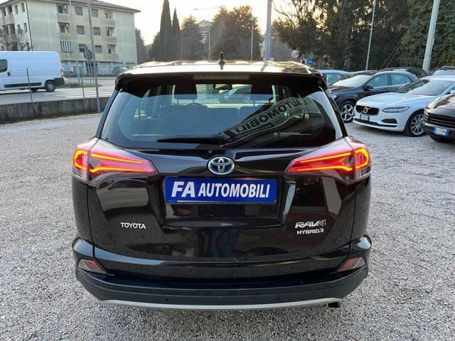 TOYOTA RAV 4 2.5 Hybrid 2WD Active