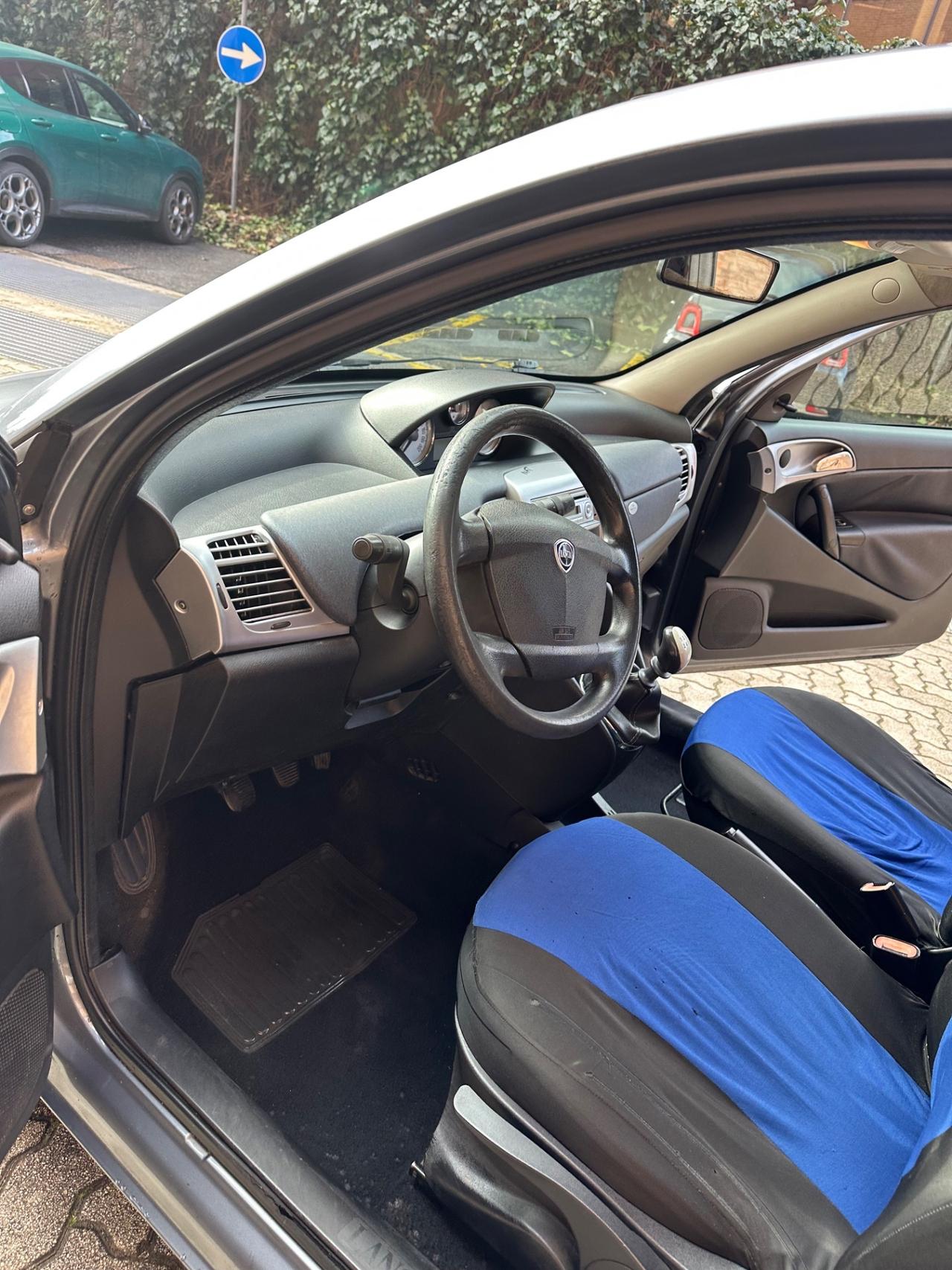 Lancia Ypsilon 1.4 Platino Ecochic GPL