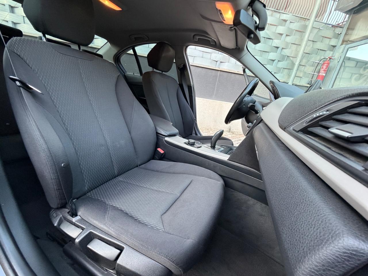 Bmw 318 d 143 CV Modern Cambio Autom 2015