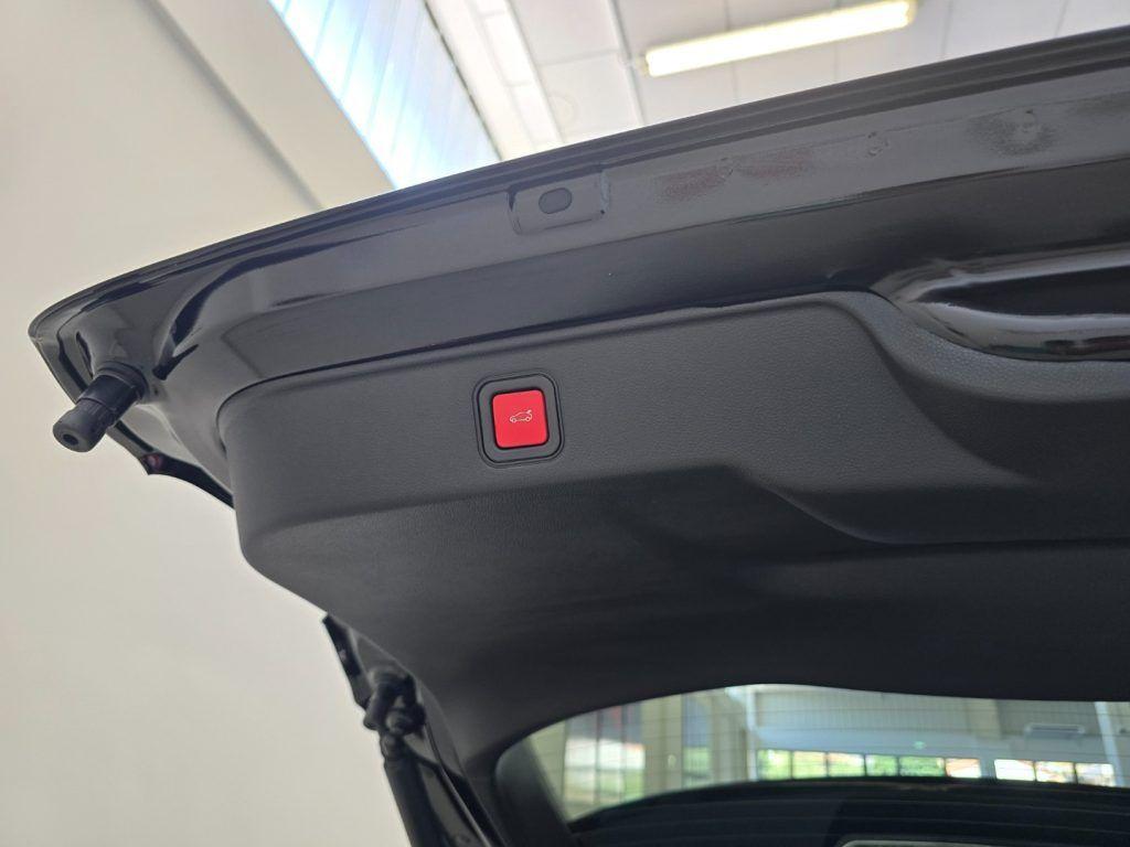 Fiat 600 Hybrid DCT MHEV La Prima