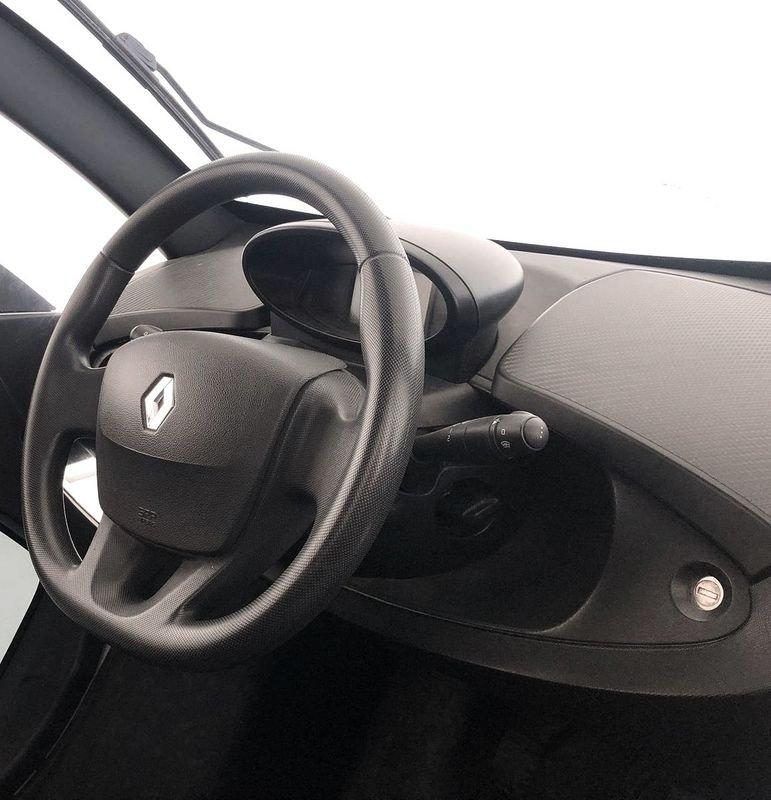 Renault Twizy Renault Twizy * NECESSARI 16 ANNI E PATENTE B1*