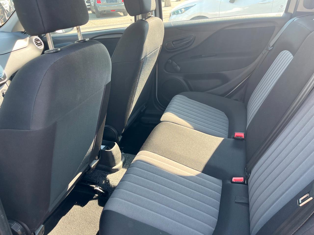 Fiat Punto 1.3 MJT II S&S 95 CV 5 porte Street