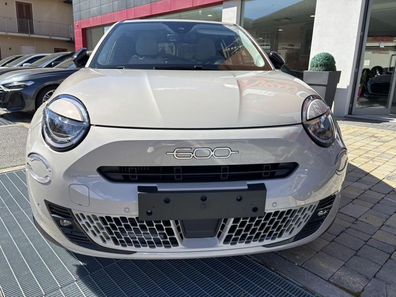 Fiat 600 Hybrid 110 CV DCT MHEV La Prima LED-CAM-18"