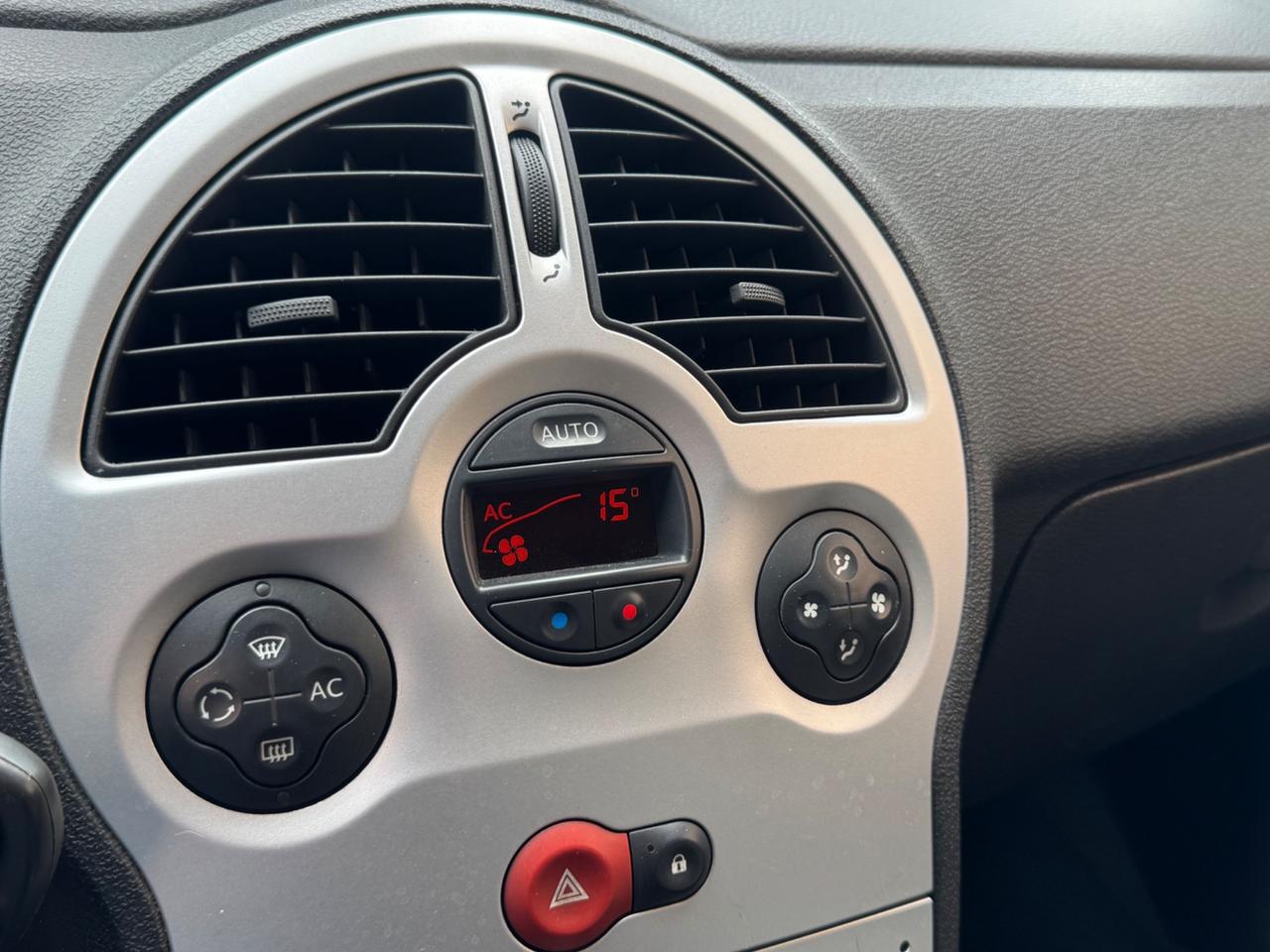 Renault Modus Grand 1.5 dCi 105CV Dynamique