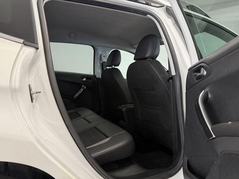 Peugeot 2008 BlueHDi 120 S&S Allure