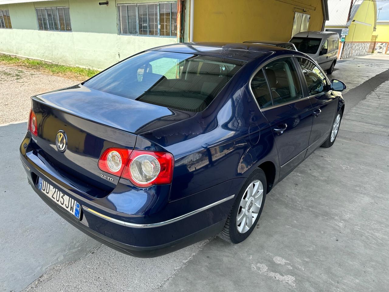 Volkswagen Passat 2.0 TDI Berlina - 2006
