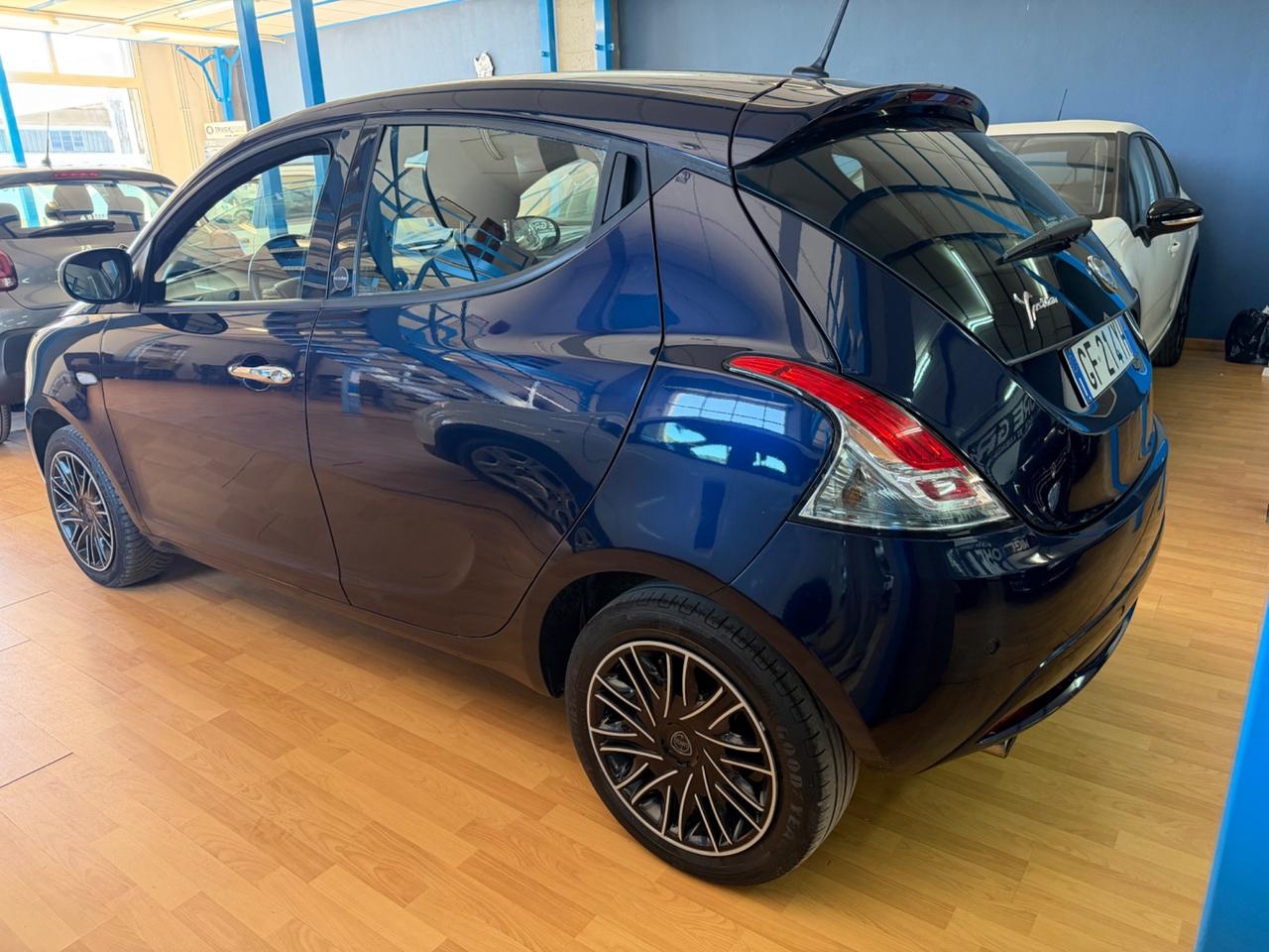 Lancia Ypsilon 1.0 benz/hybrid FULLOPT 2021 60.000km