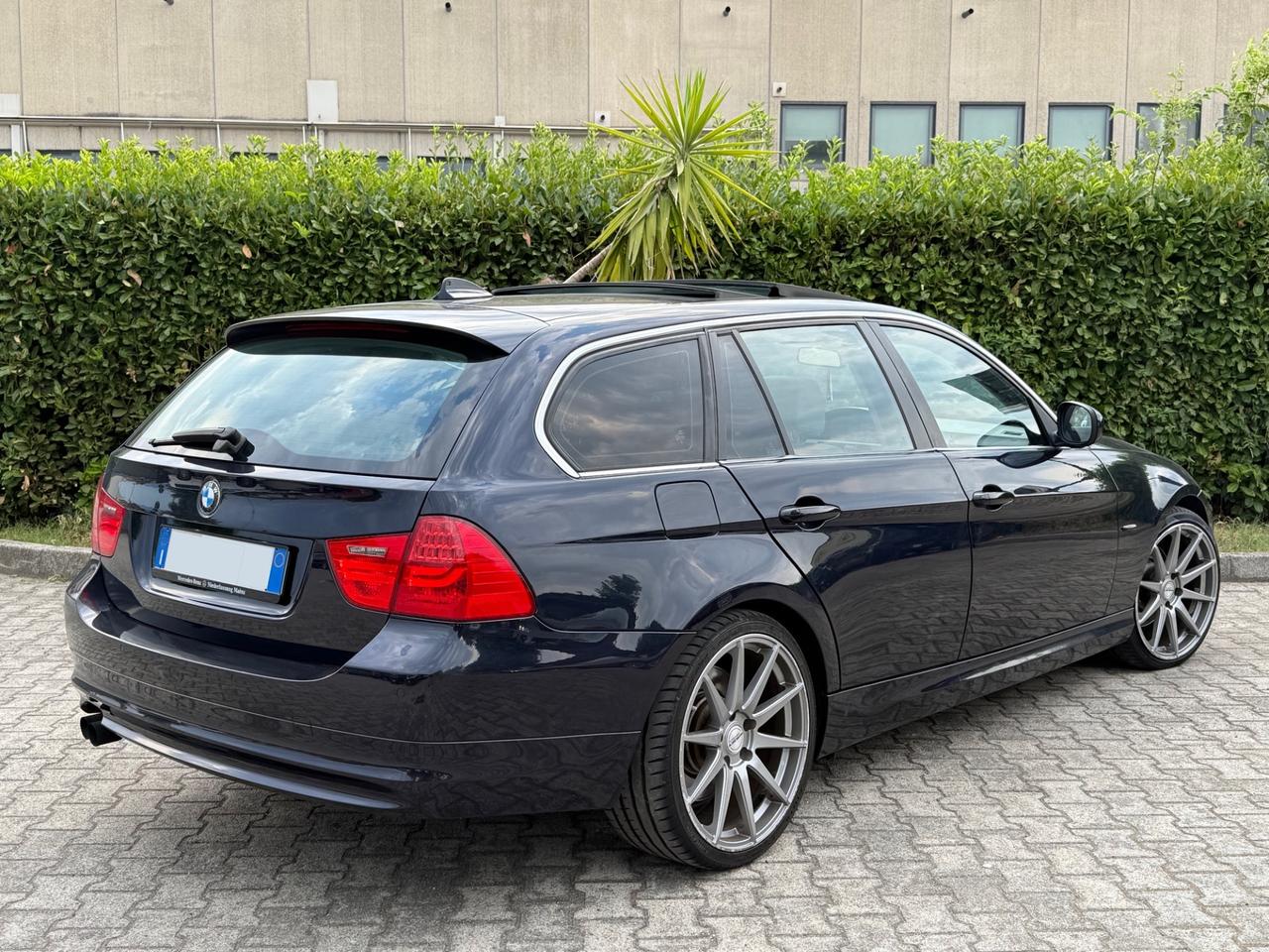 Bmw 330ix MSport 4x4 Cerchi R19 Keyless Full