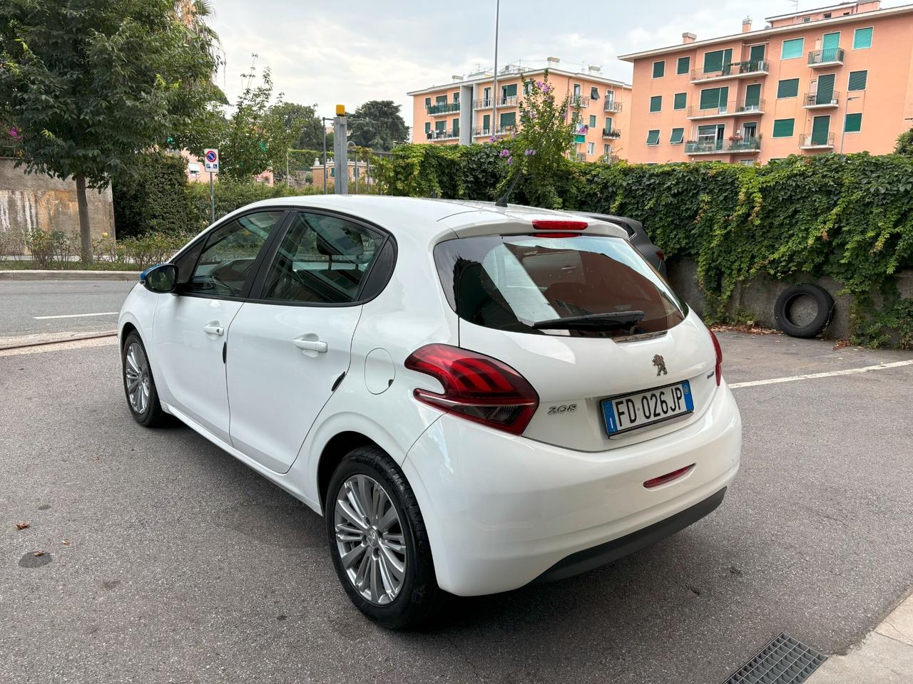 Peugeot 208 BlueHDi 75 5 porte Active