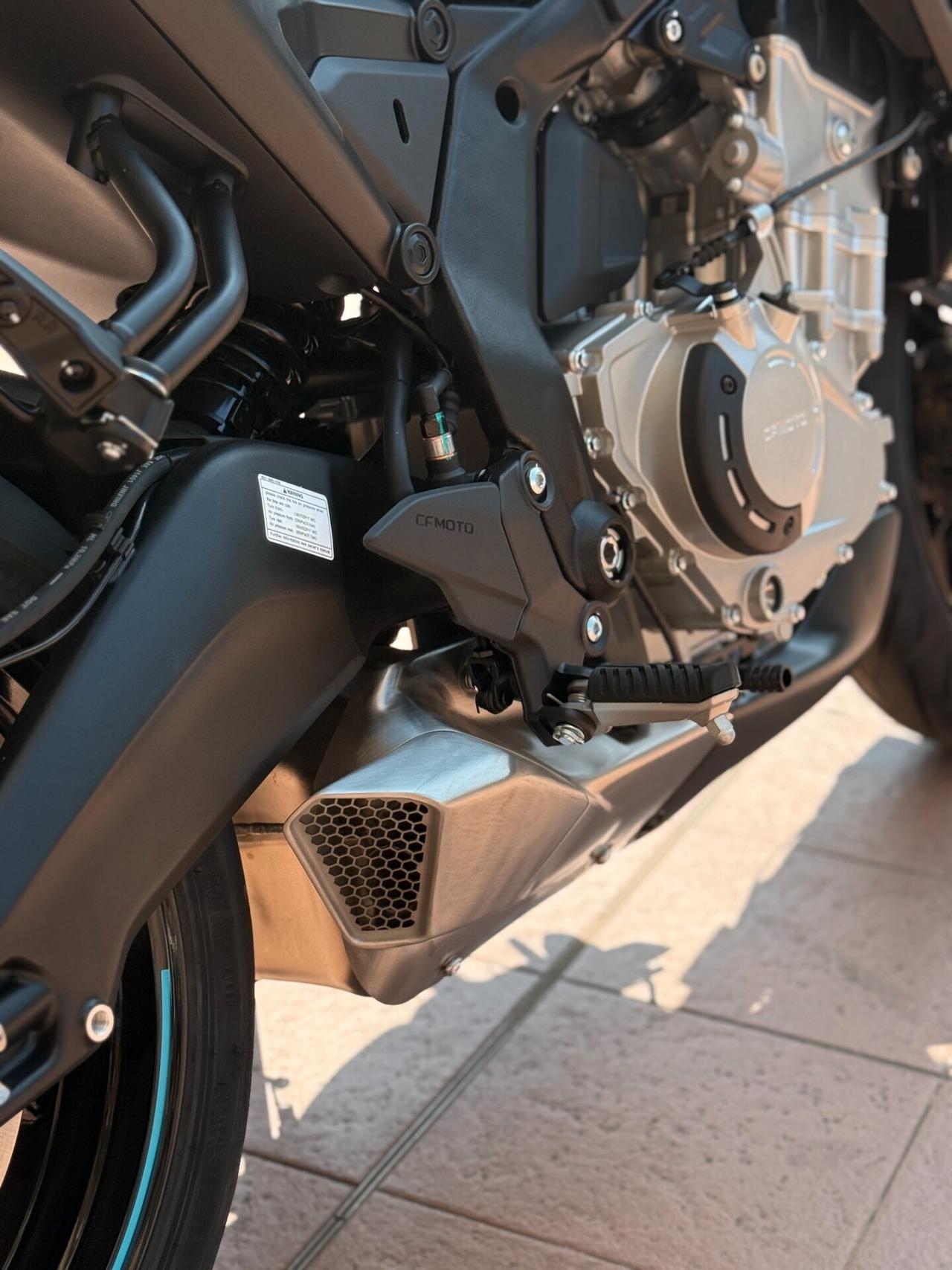 CFMOTO NK675