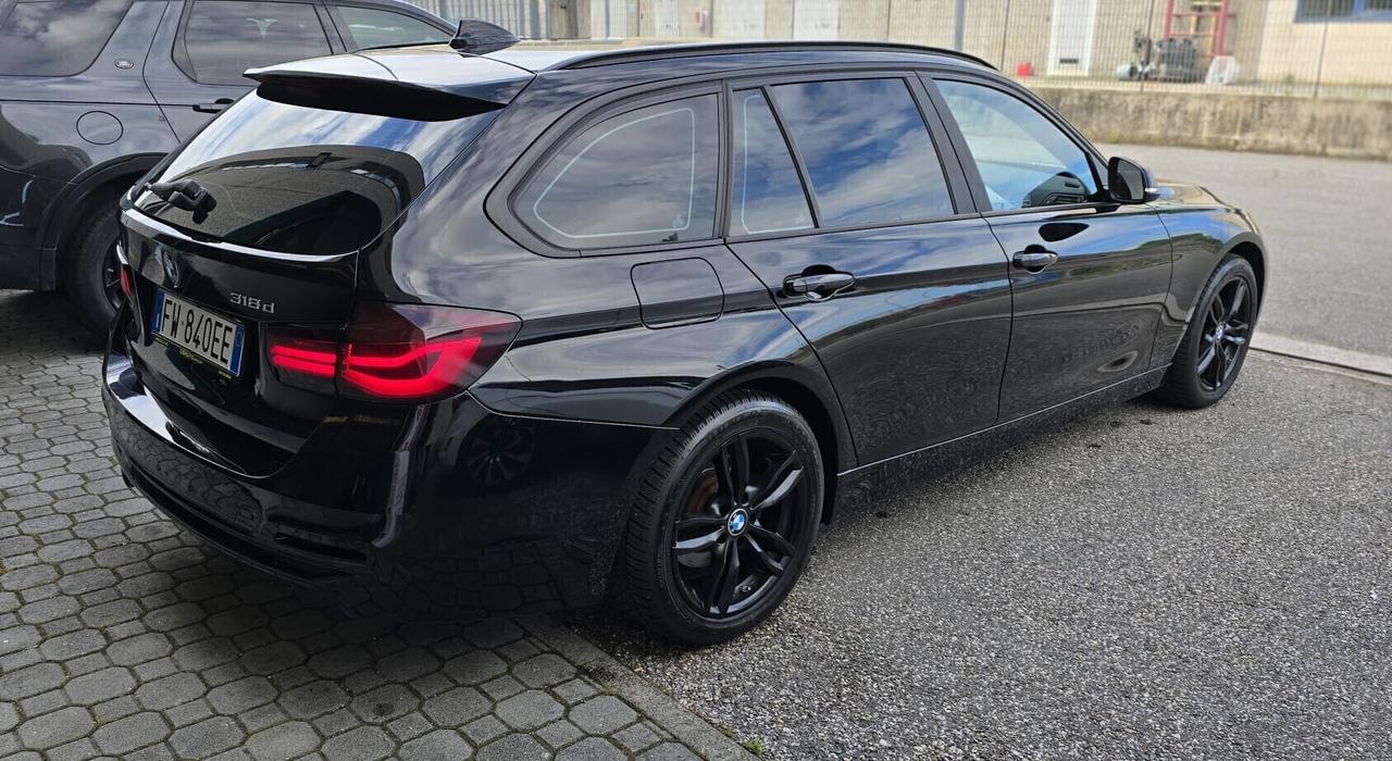 Bmw 318 318d AUTOMATICA SW BLACK EDITION