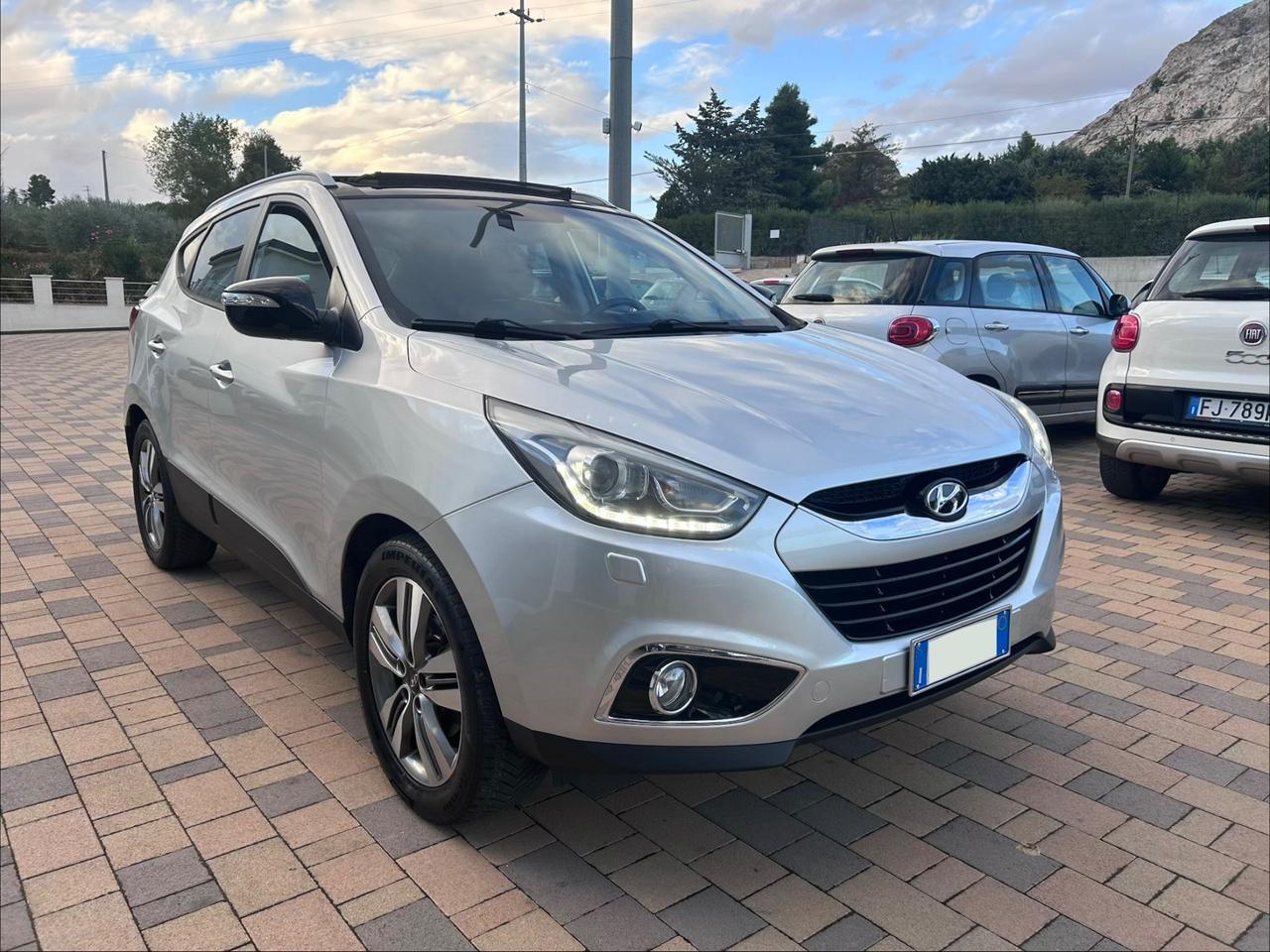 Hyundai iX35 1.7 CRDi 2WD Xpossible TETTO PANORAMICO APRIBILE