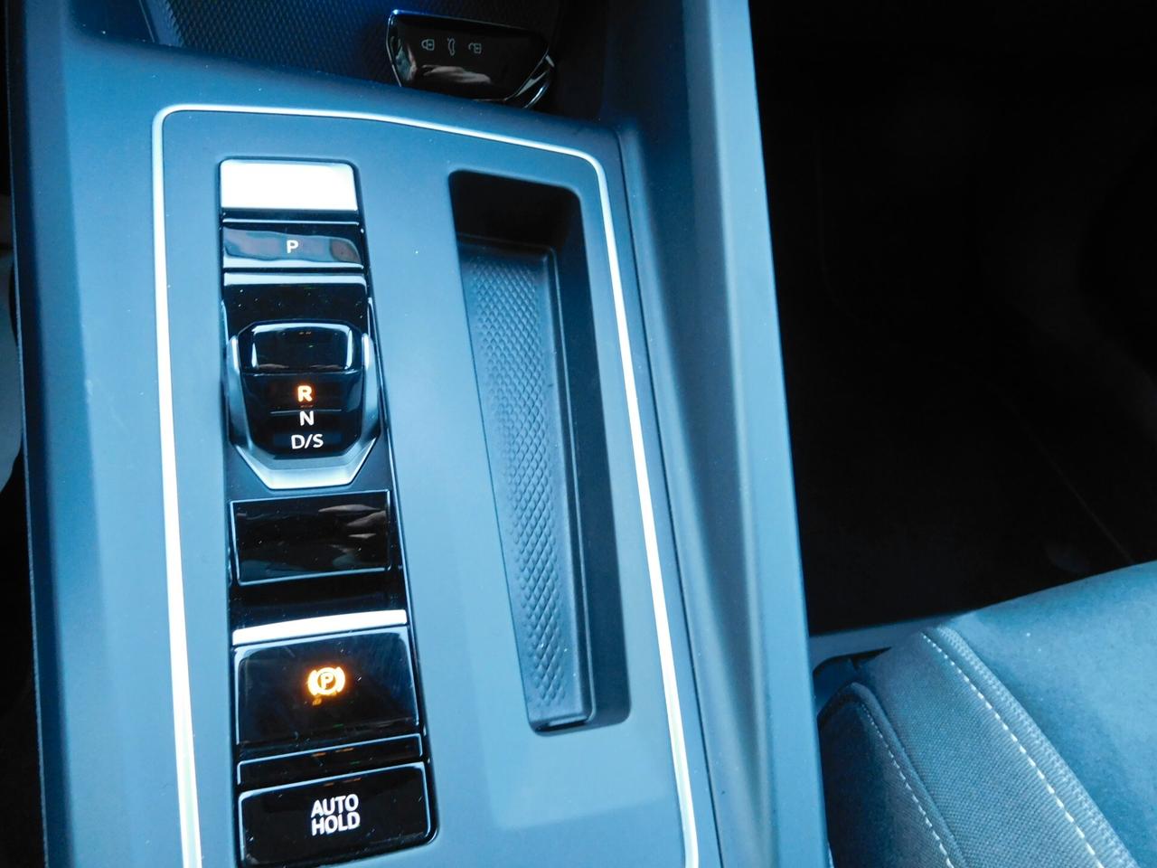 Volkswagen Golf 1.5 eTSI 130 CV EVO ACT DSG Style