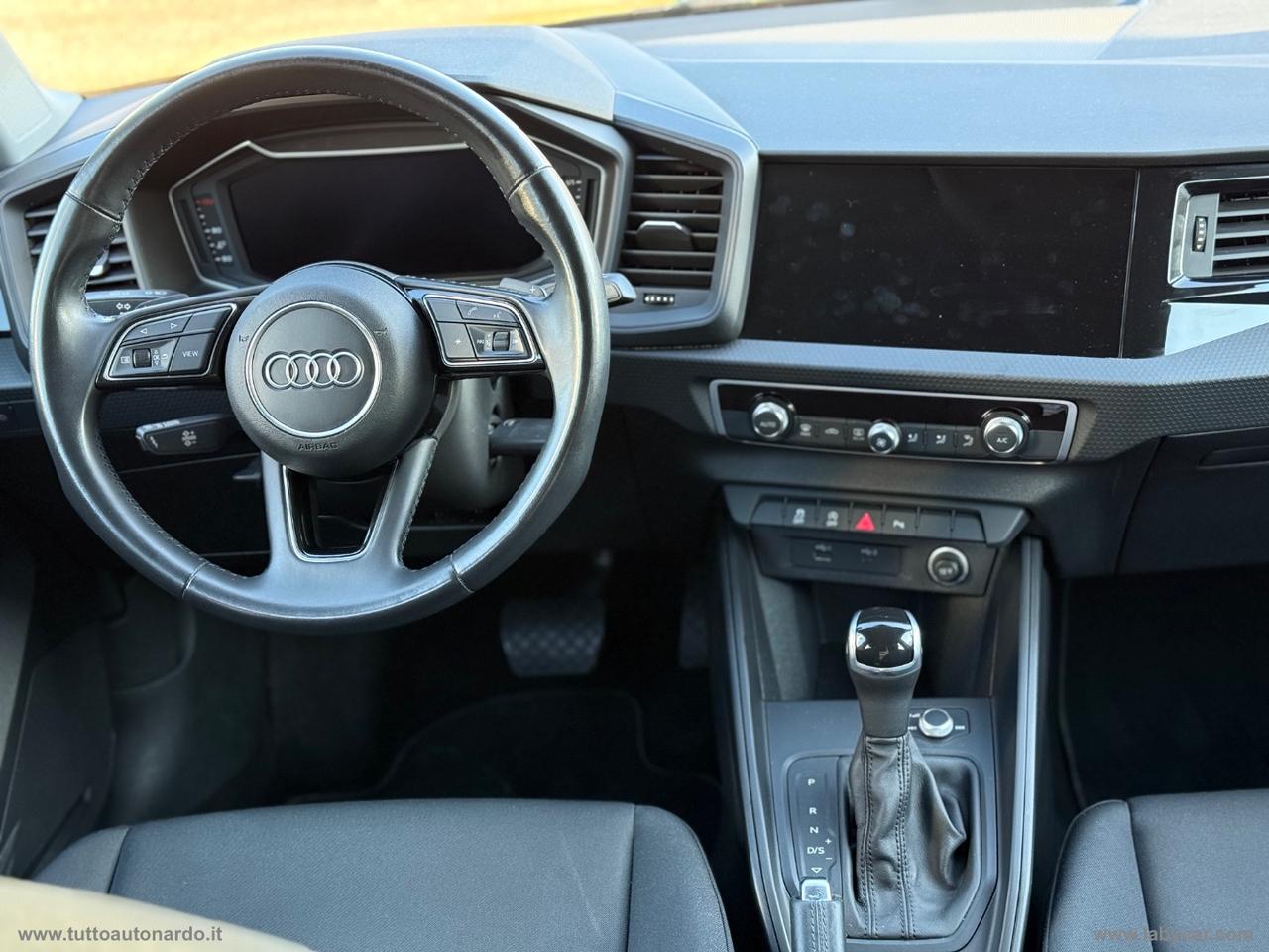 AUDI A1 SPB 35 TFSI S tronic Identity Black