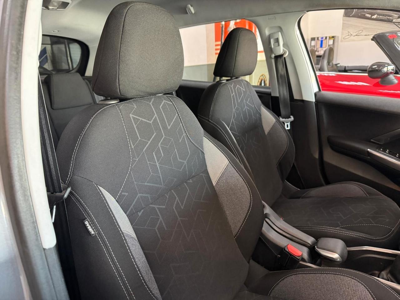 Peugeot 2008 PureTech 82 Active UNICOPROPRIETARIO TENUTA BENISSIMO