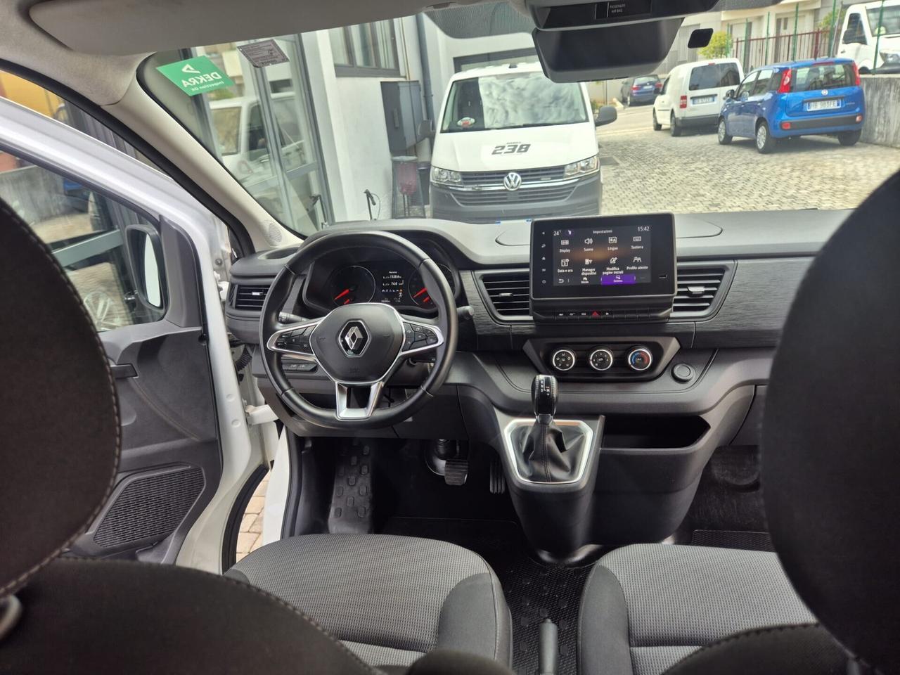 RENAULT TRAFIC 2.0 150 CV CONFORT 2.9T - PC - CAMBIO AUTOM - 6 POSTI