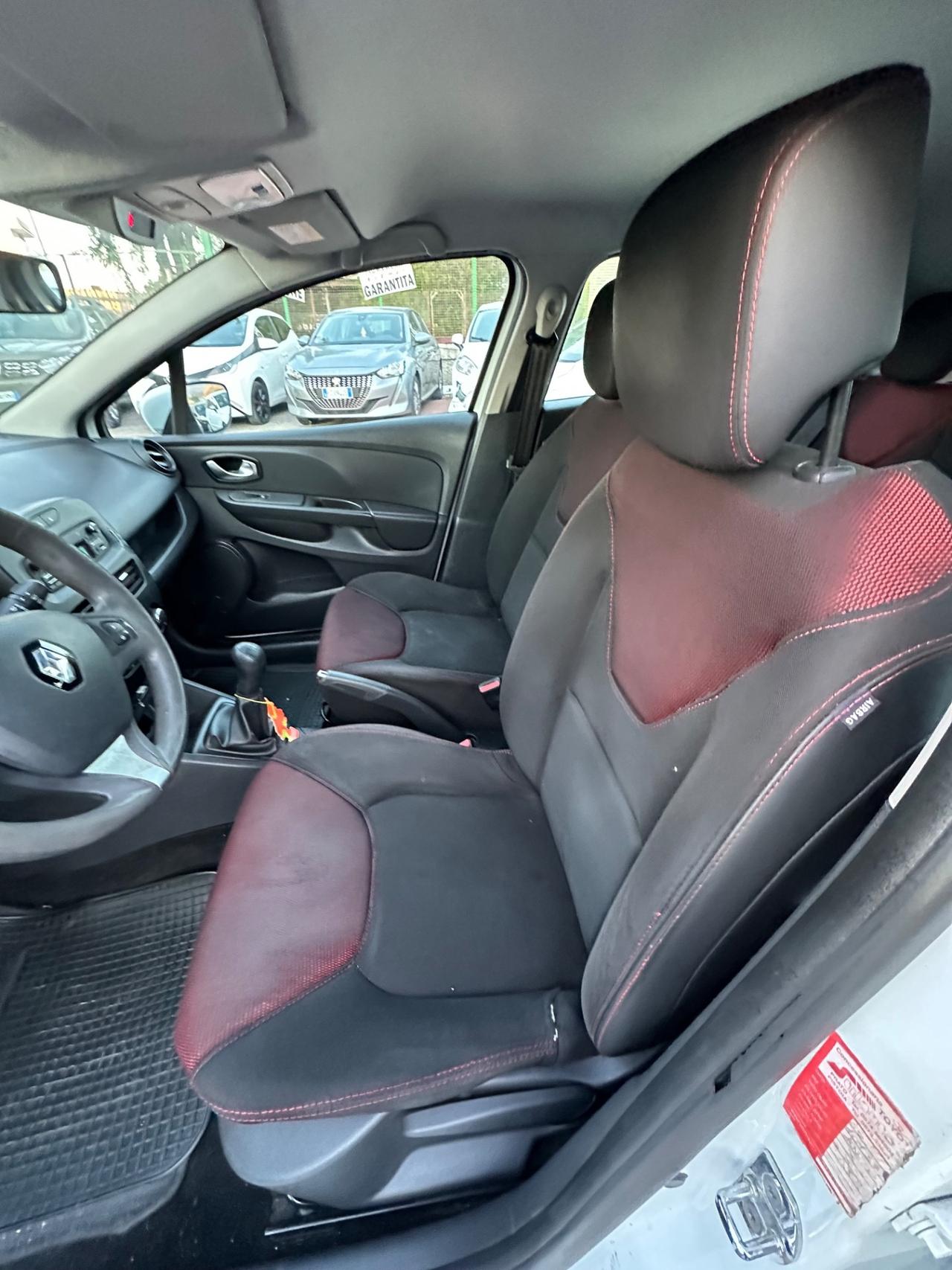 Renault Clio 1.2 75CV 5 porte Zen