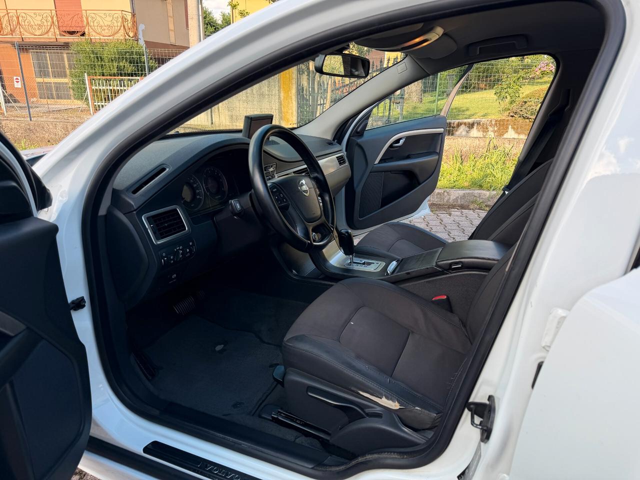 Volvo V70 D3 2.0d Summum FULL EURO5