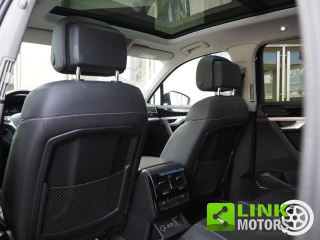VOLKSWAGEN Touareg 3.0 V6 TDI 286 CV R-LINE