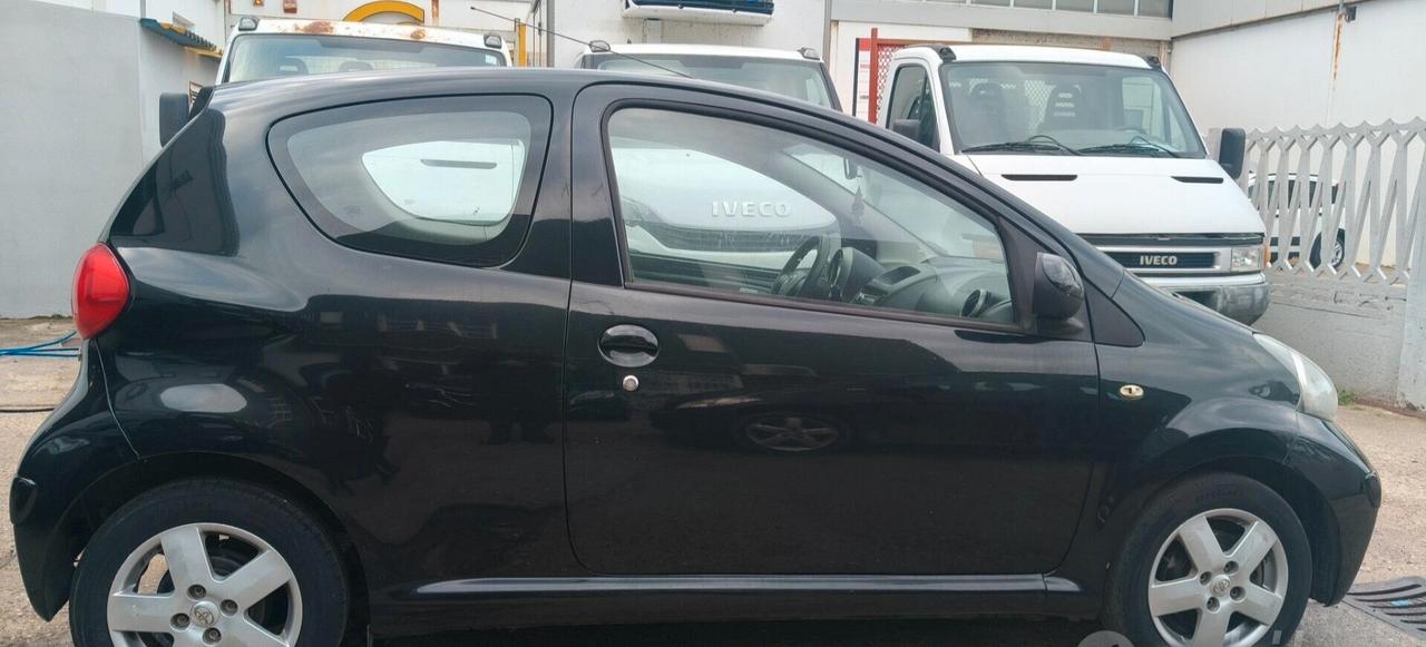 Toyota Aygo 1.0 benzina