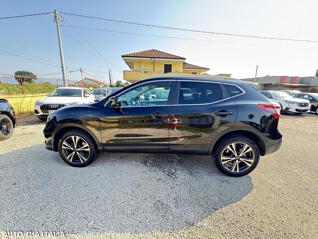 nissan qashqai 1.5 dci tekna tetto navi