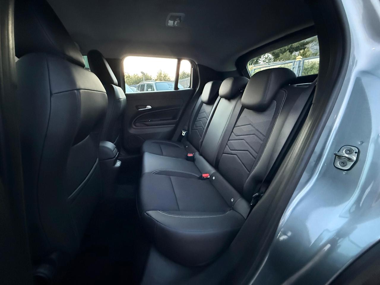 Jeep Avenger 1.2 Hybrid 110 CV Altitude