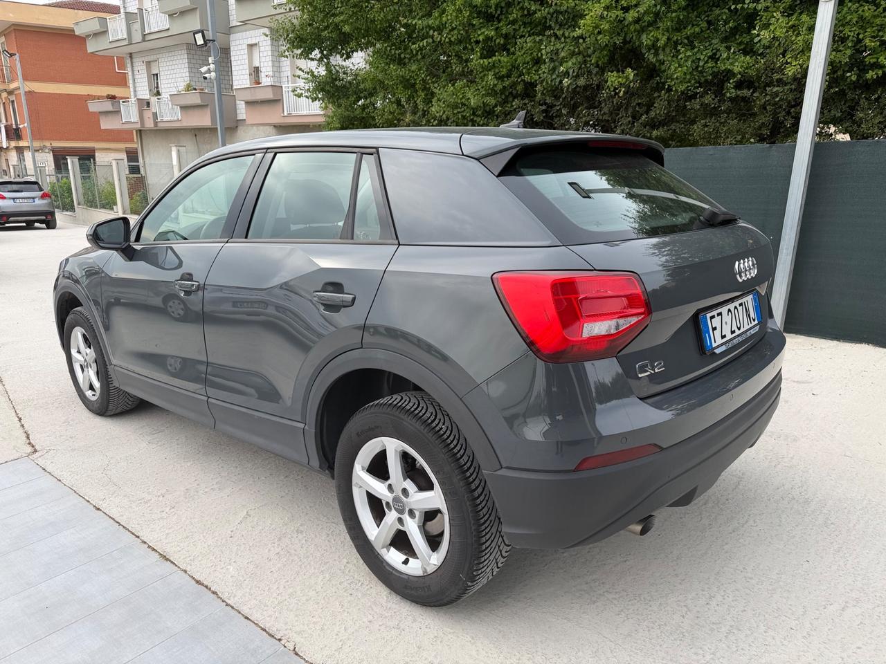Audi Q2 30 TDI S tronic Identity Black