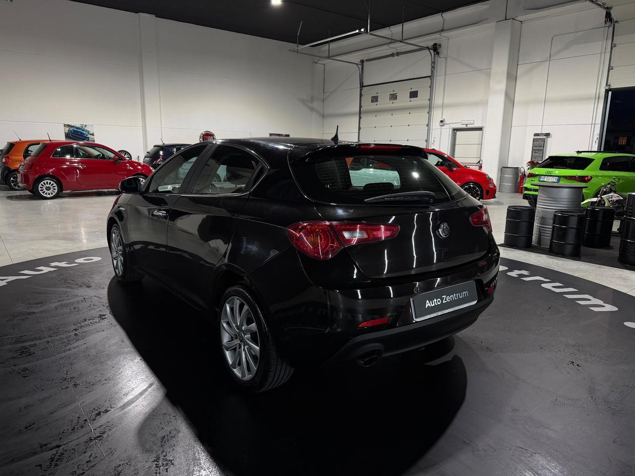 Alfa Romeo Giulietta 1.6 JTDm-2 120 CV Distinctive