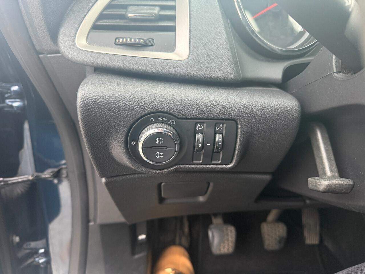 Opel Astra 1.7 CDTI 110CV Sports Tourer Cosmo