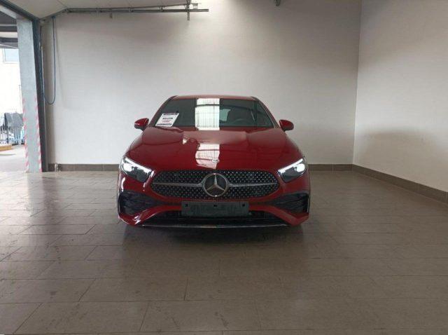 MERCEDES-BENZ A 180 Automatic AMG Line Premium