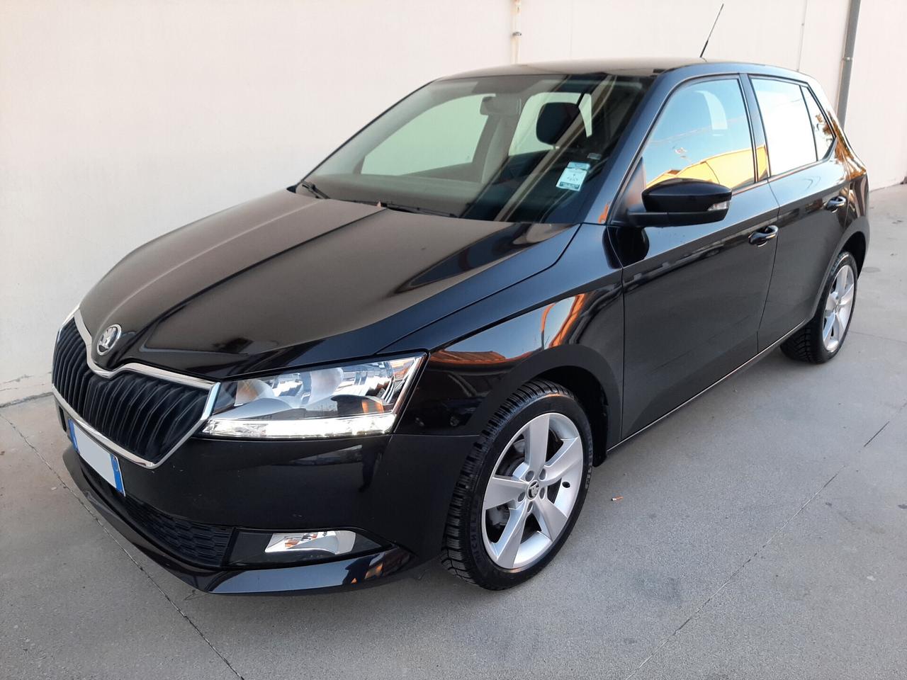 Skoda Fabia 1.0 MPI 75 CV Design Edition