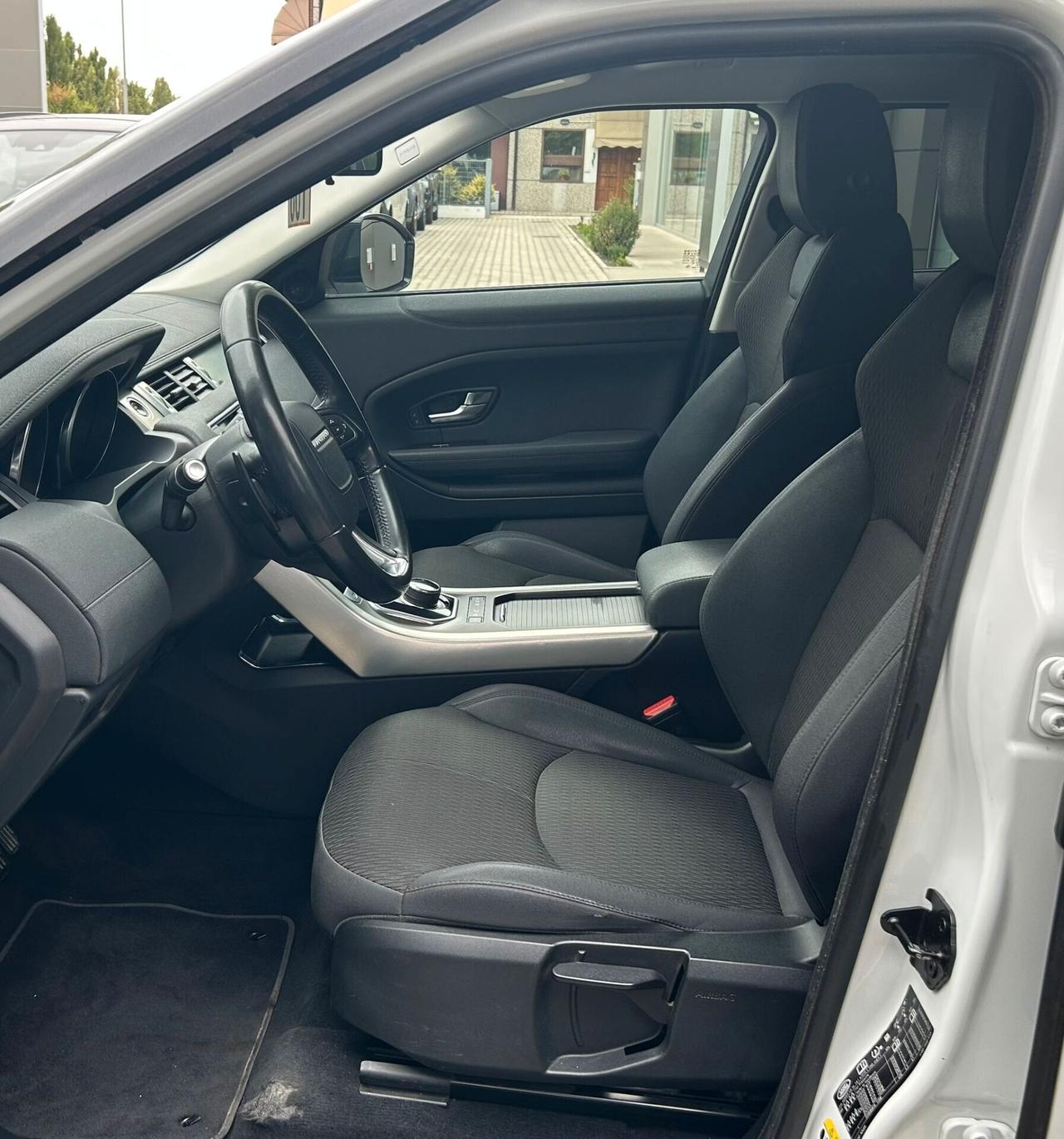 Land Rover Range Evoque 2.0 TD4 150 CV 5p. Pure