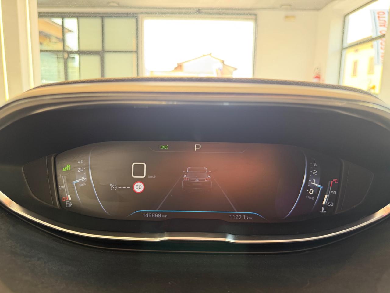 Peugeot 3008 BlueHDi 130 S&S EAT8 Allure
