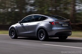 Tesla Model Y Long Range Dual Motor awd