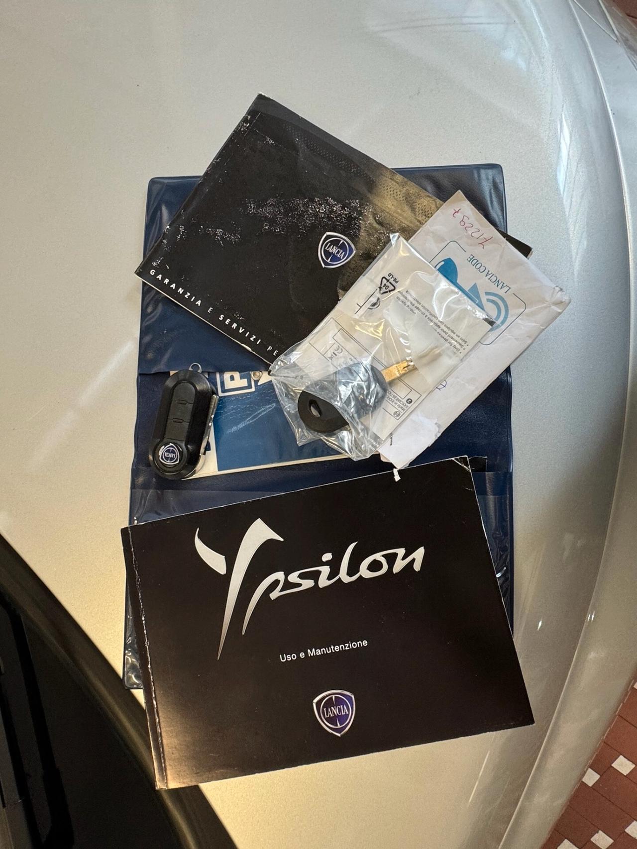 Lancia Ypsilon 1.2 69 CV 5 porte Platinum - UNICO PROPRIETARIO