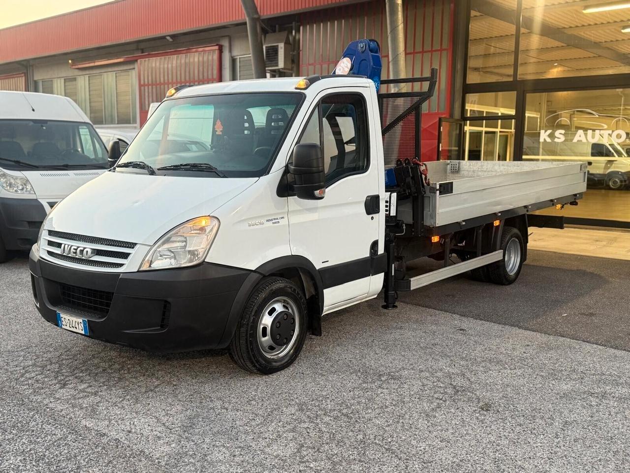 IVECO DAILY 35C 18 MOTORE 3.0 1 80 CV CASSONE DA 430 FISSO E GRU PM 3 ALTEZZA 10M