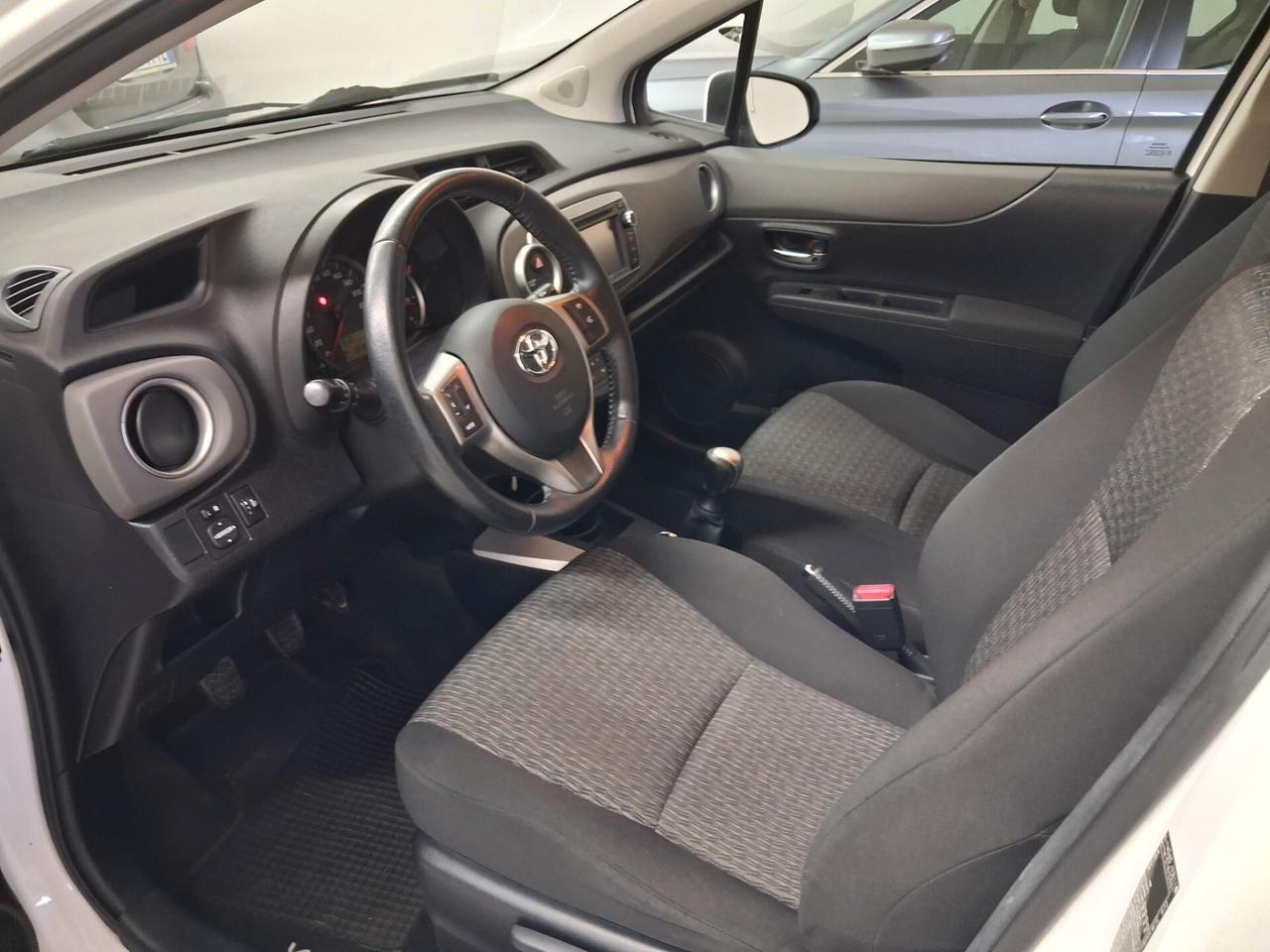 Toyota Yaris 1.0 5 porte Lounge
