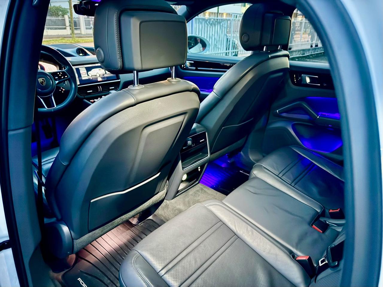 PORSCHE CAYENNE 3.0 462cv E-HYBRID FULL (PERMUTO)