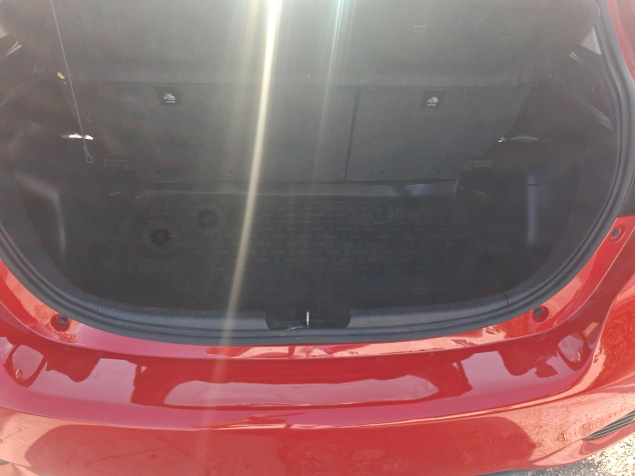 Toyota Yaris 1.0 5 porte Business neopatentati