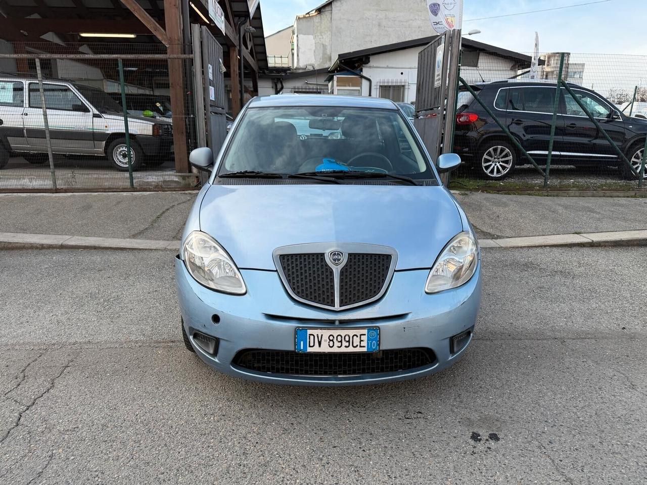 Lancia Ypsilon 1.3 MJT 75 CV