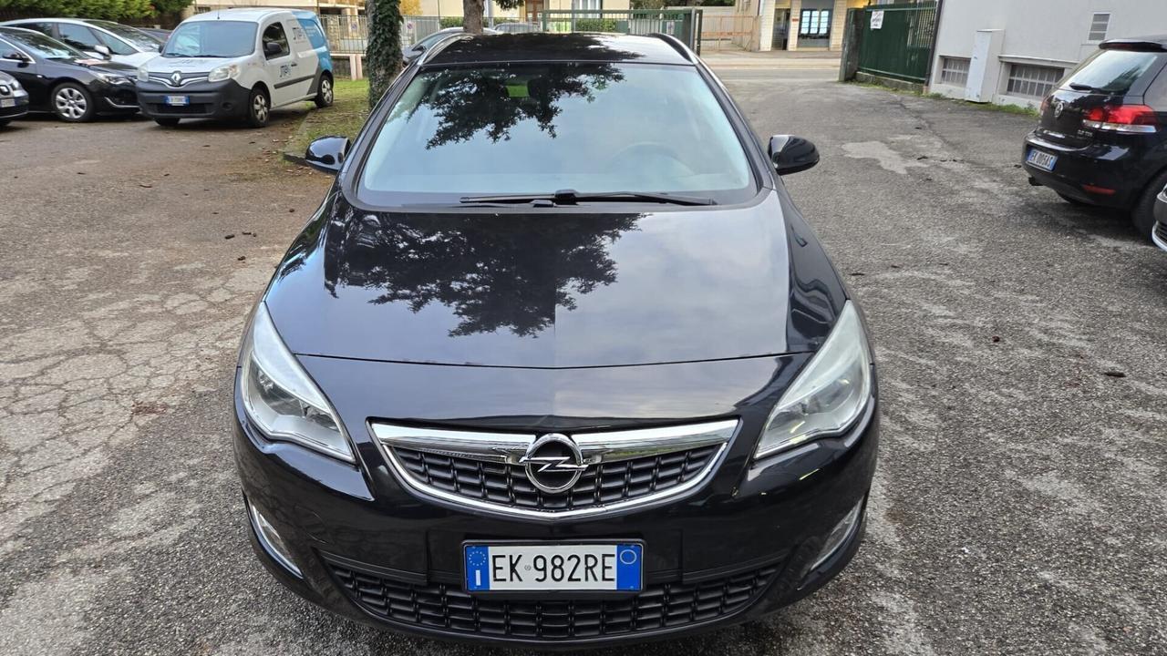 Opel Astra 1.7 CDTI 110CV Sports Tourer Cosmo