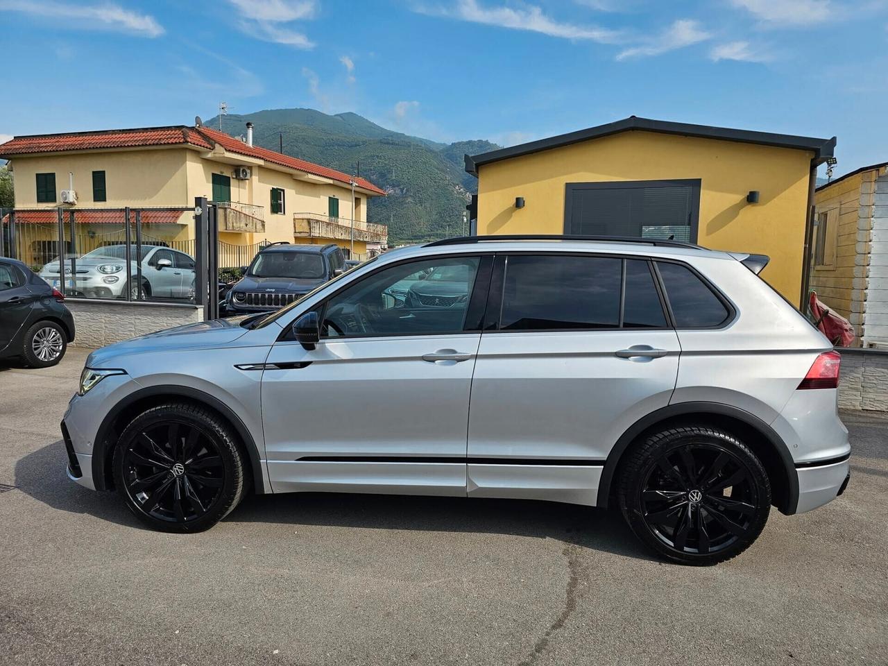 Volkswagen Tiguan 2.0 TDI 150 CV SCR DSG R-Line